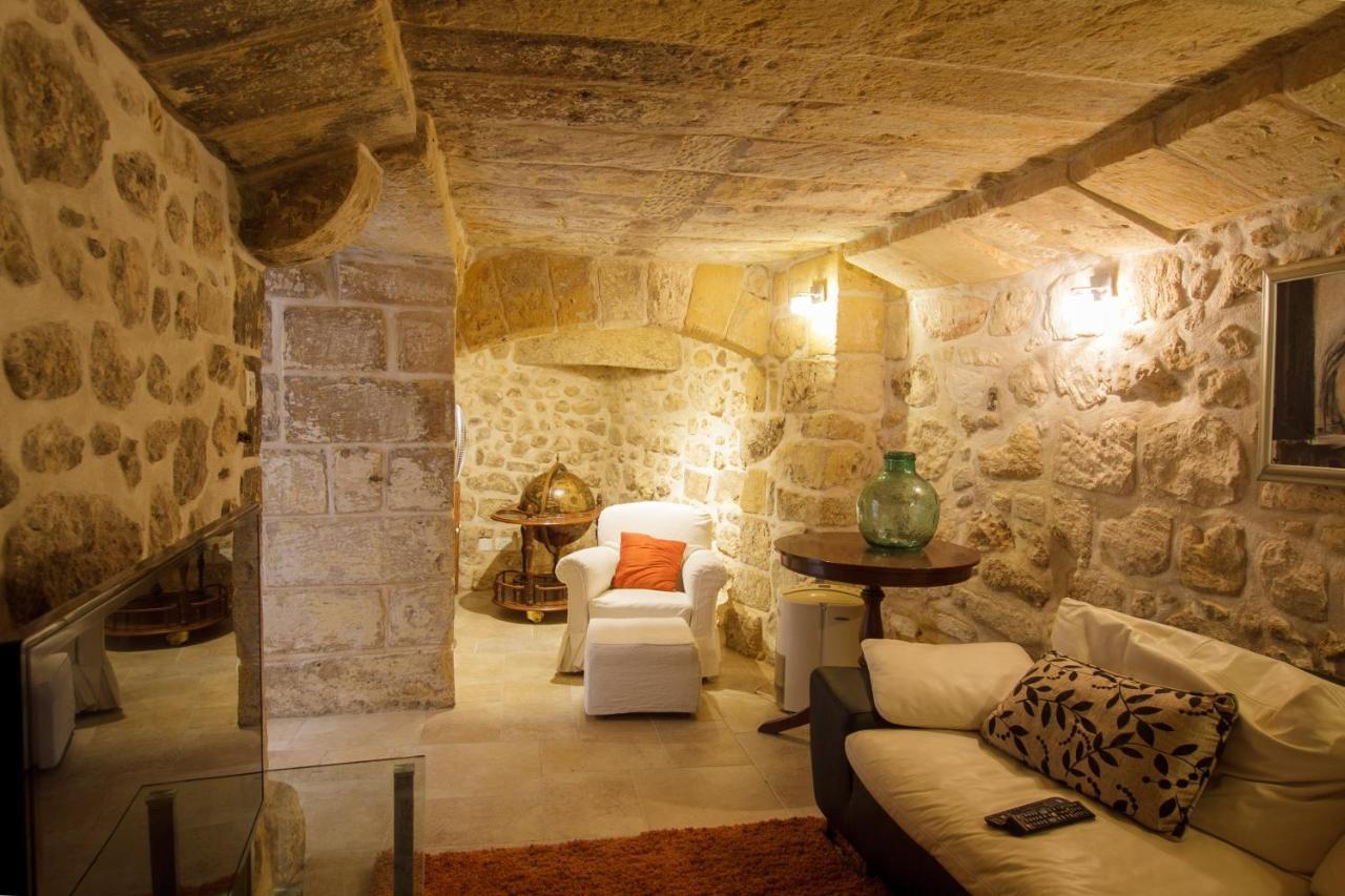 Town House Steeped In History Villa Rabat Kültér fotó