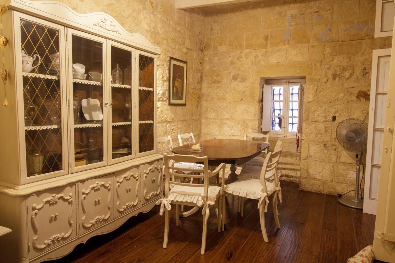Town House Steeped In History Villa Rabat Kültér fotó
